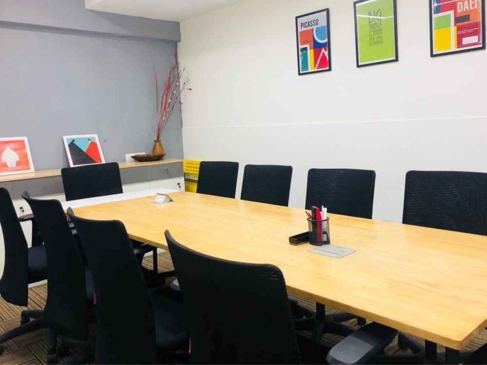 Domlur-Classic-Conference-Room